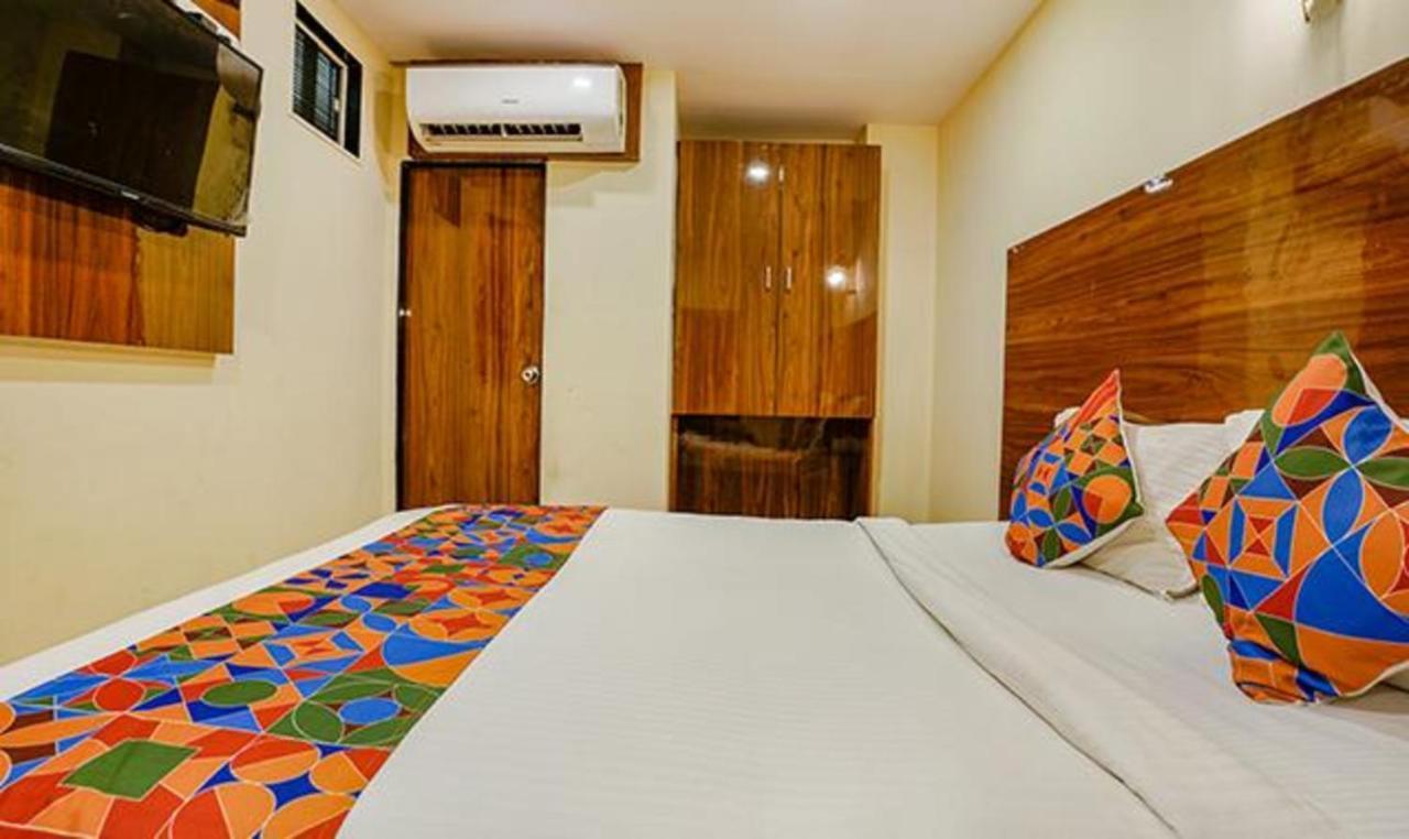 Fabexpress Royal Park I Hotel 3*