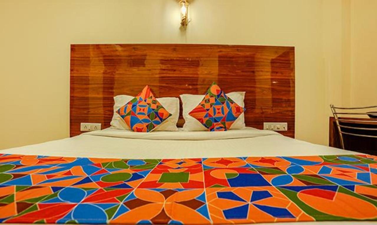 Hotel Fabexpress Royal Park I 3*