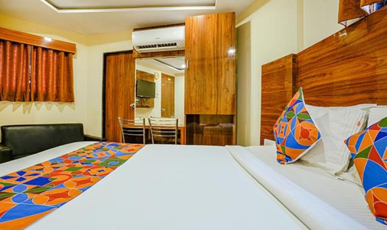 Hotel Fabexpress Royal Park I 3*