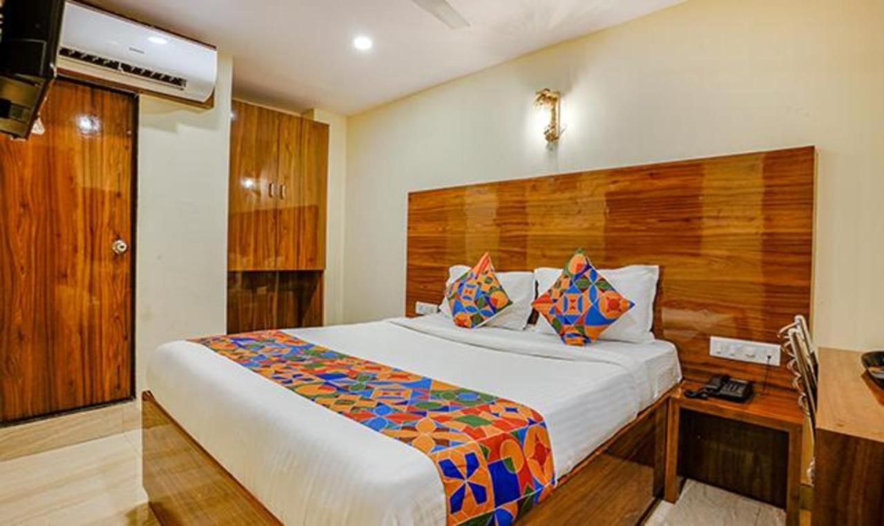 Hotel Fabexpress Royal Park I 3*