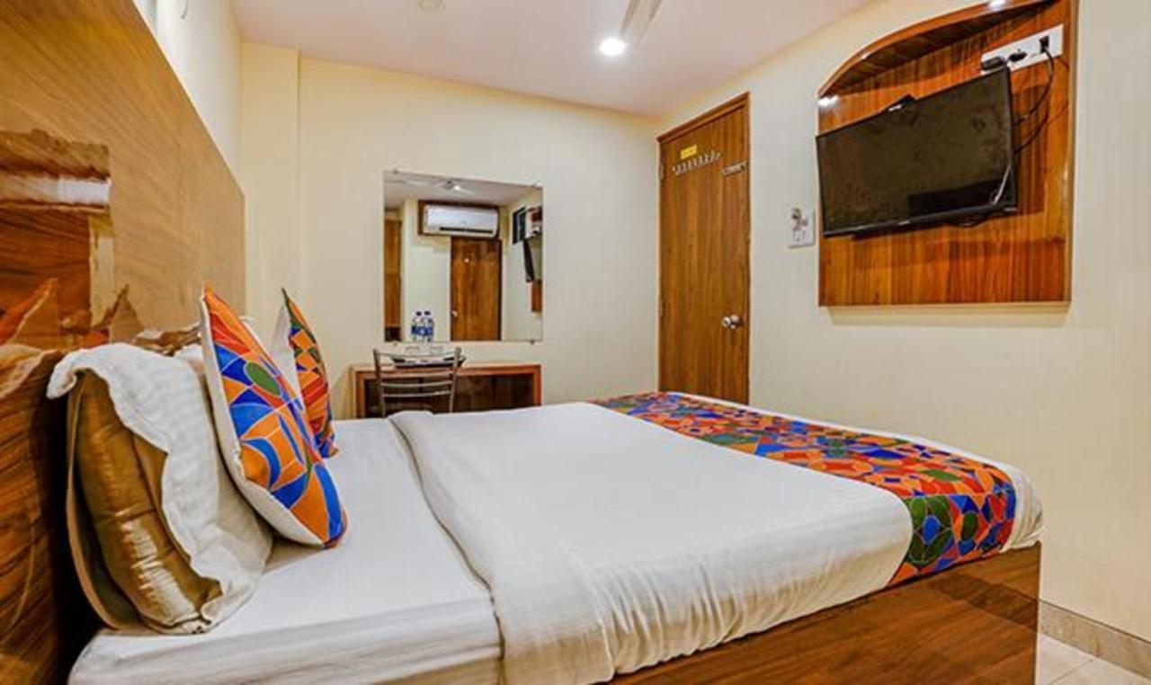 Hotel Fabexpress Royal Park I