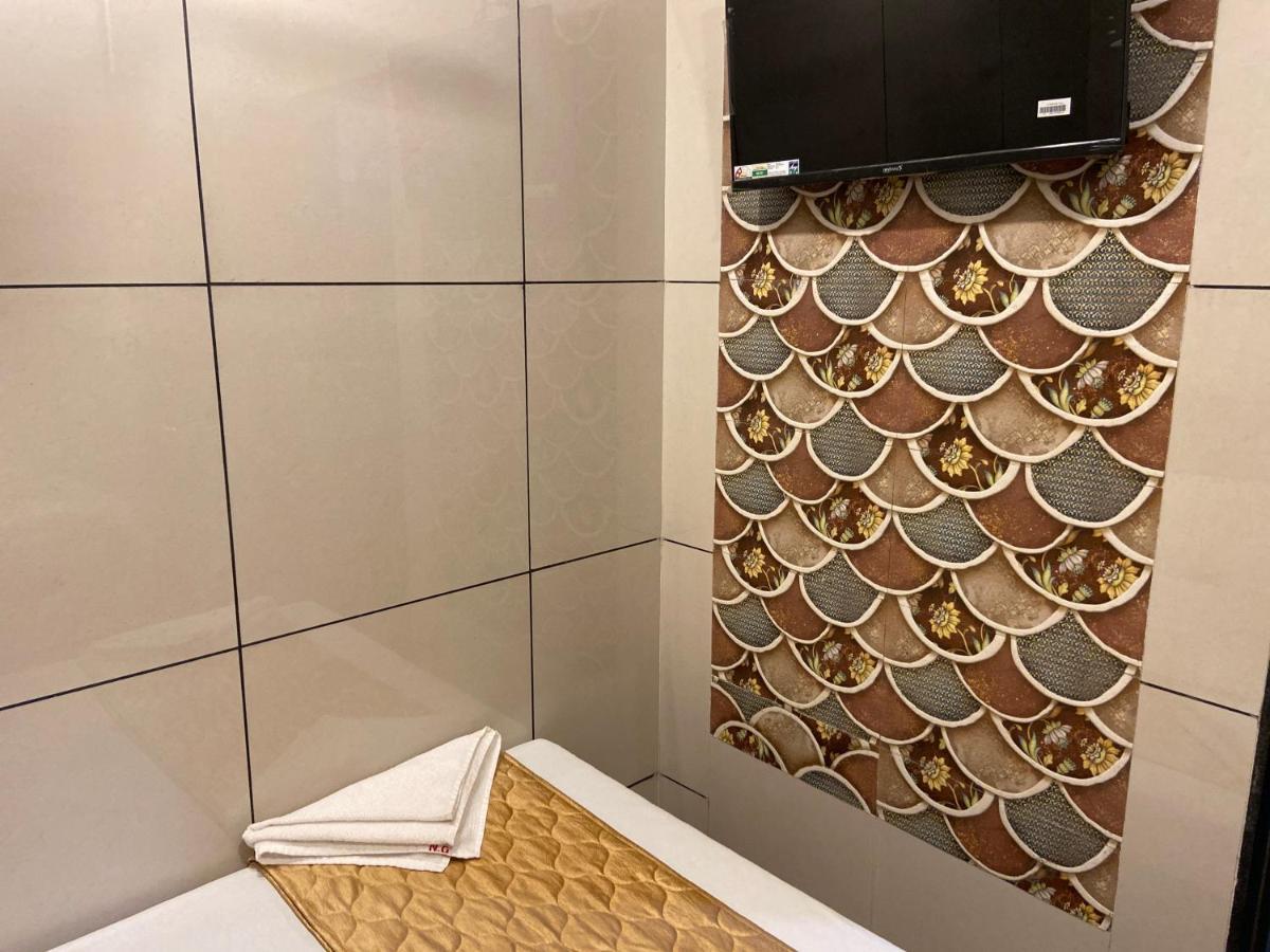 Hotel Nityanand 2*