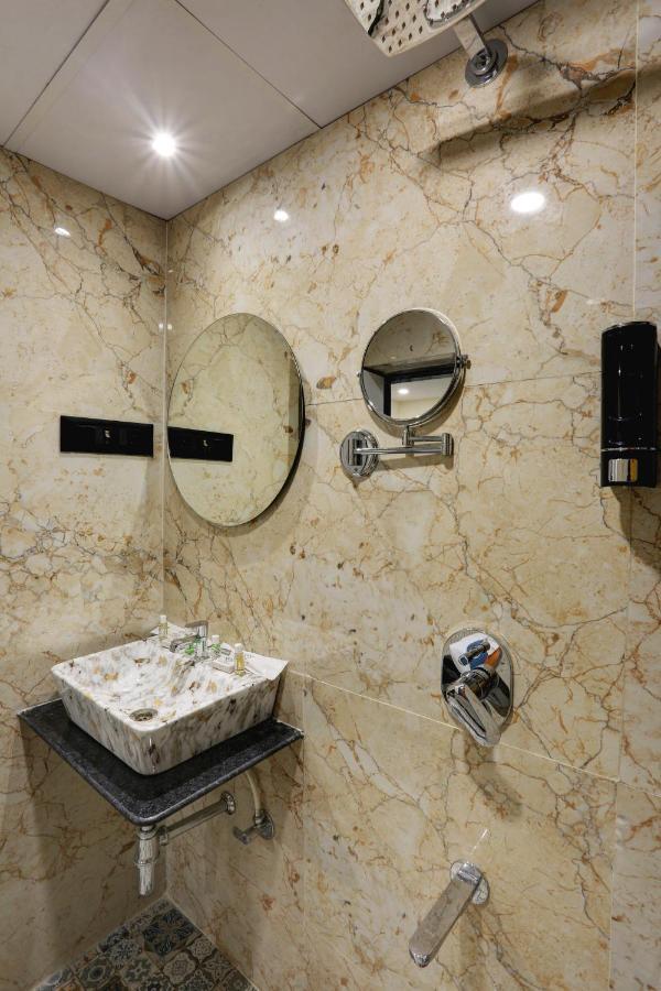 Diamond Hotel Bombaim