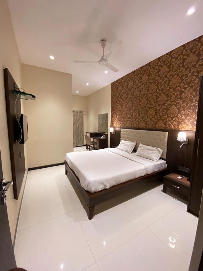 Hotel Shubham Mumbai