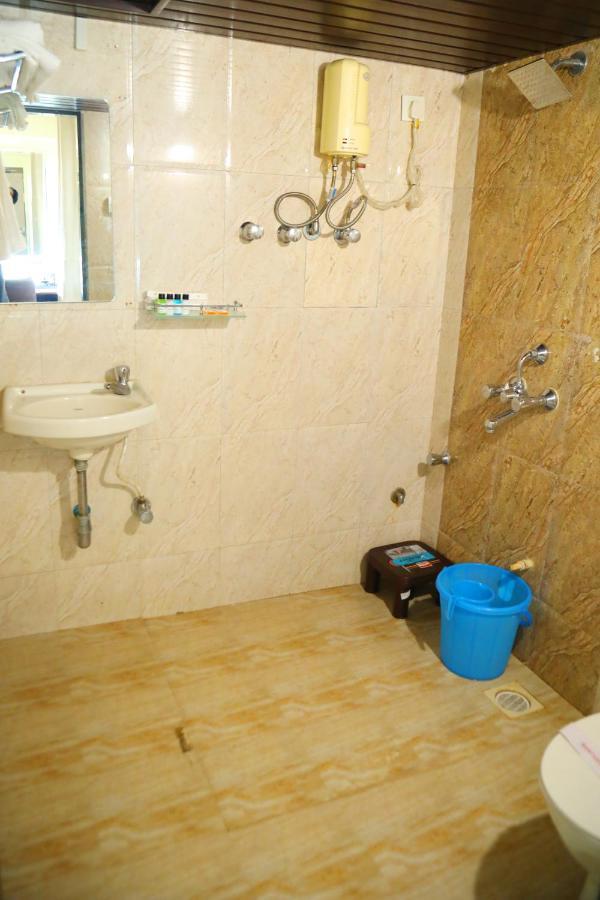 Hotel Country & By Turtle Mumbai