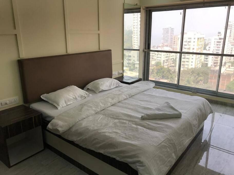 Ocean View Luxury Designer Apartment Mumbai