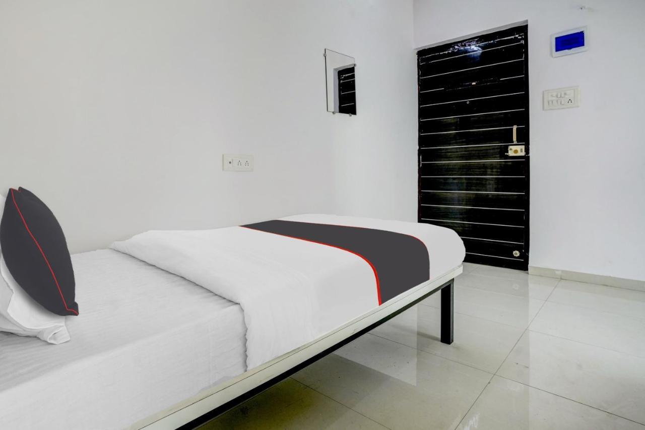 Collection O Auckland House Hotel
