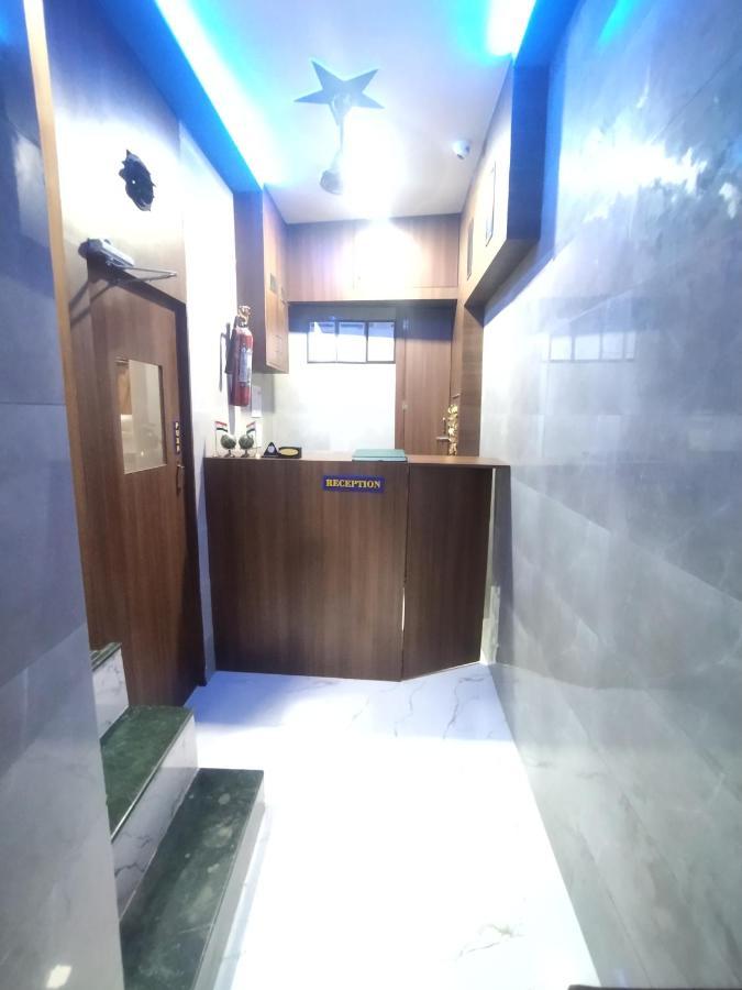 Ayala Pg Ac Deluxe1 Mumbai