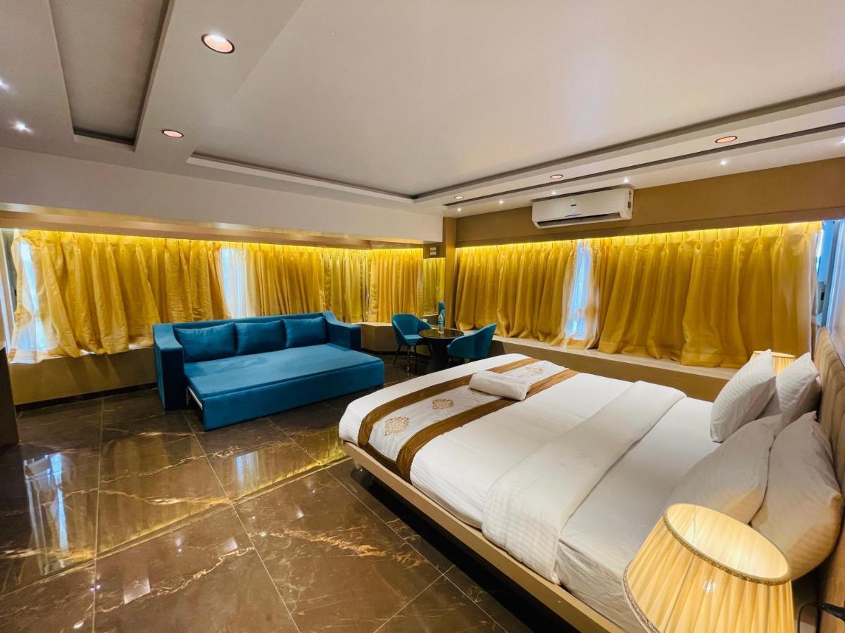 Hotel Home2 Renaissance Club