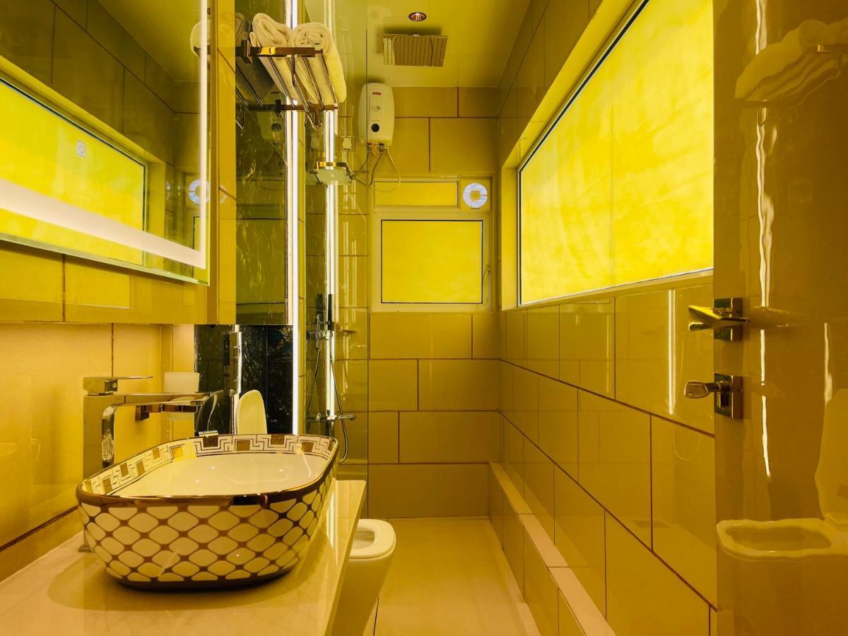 Home2 Renaissance Club Hotel 4*