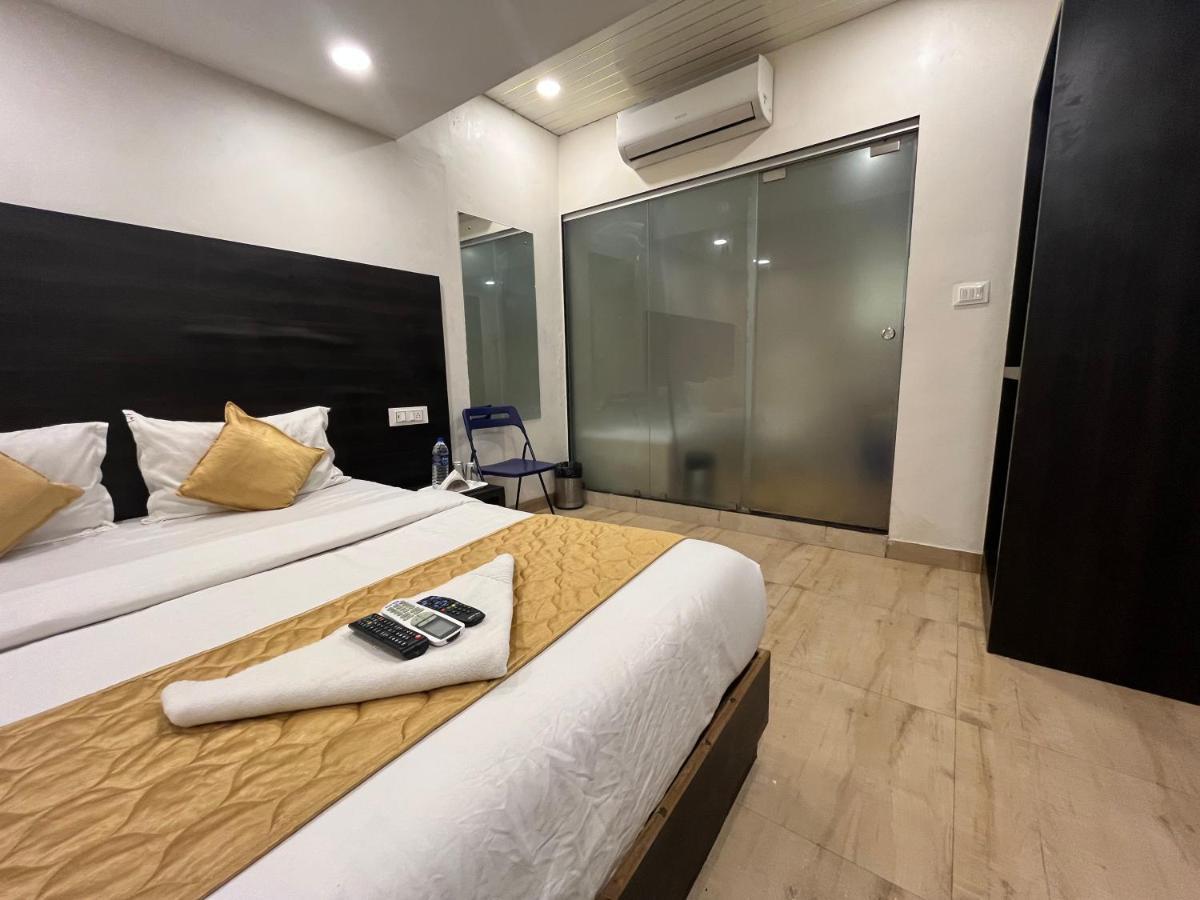Hotel Wind Flower Regency - Near Kokilaben Hospital 3*