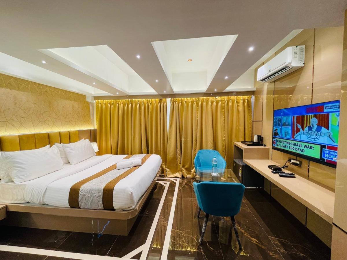 Hotel Home2 Renaissance Club