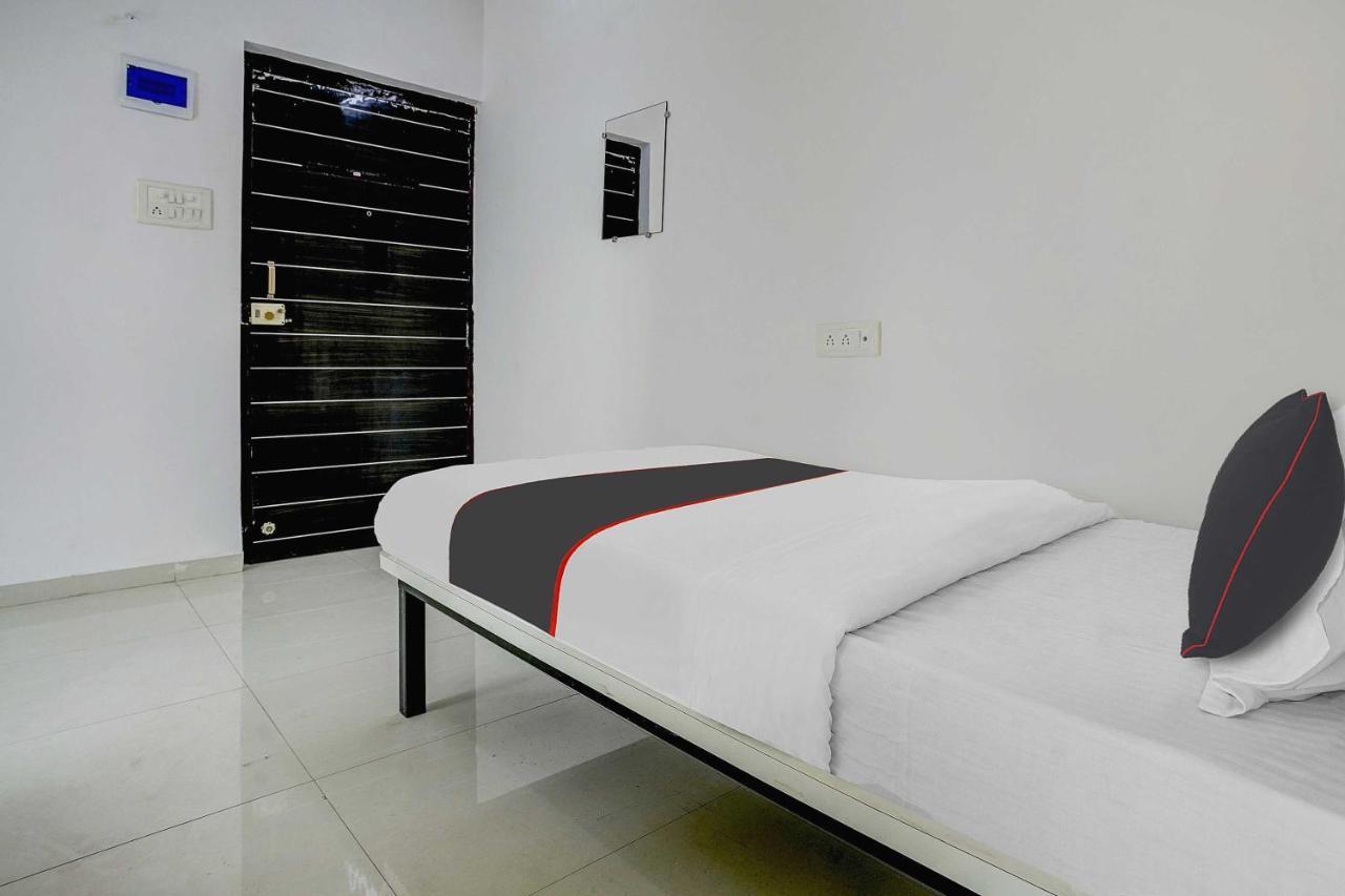 Collection O Auckland House Hotel