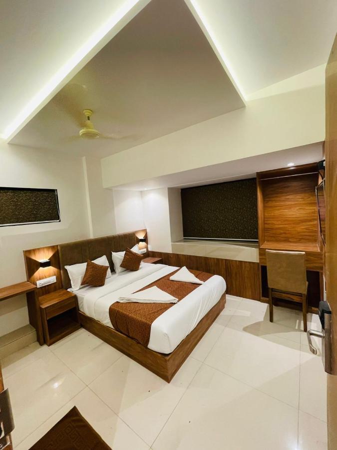 Hotel Black Burn Mumbai
