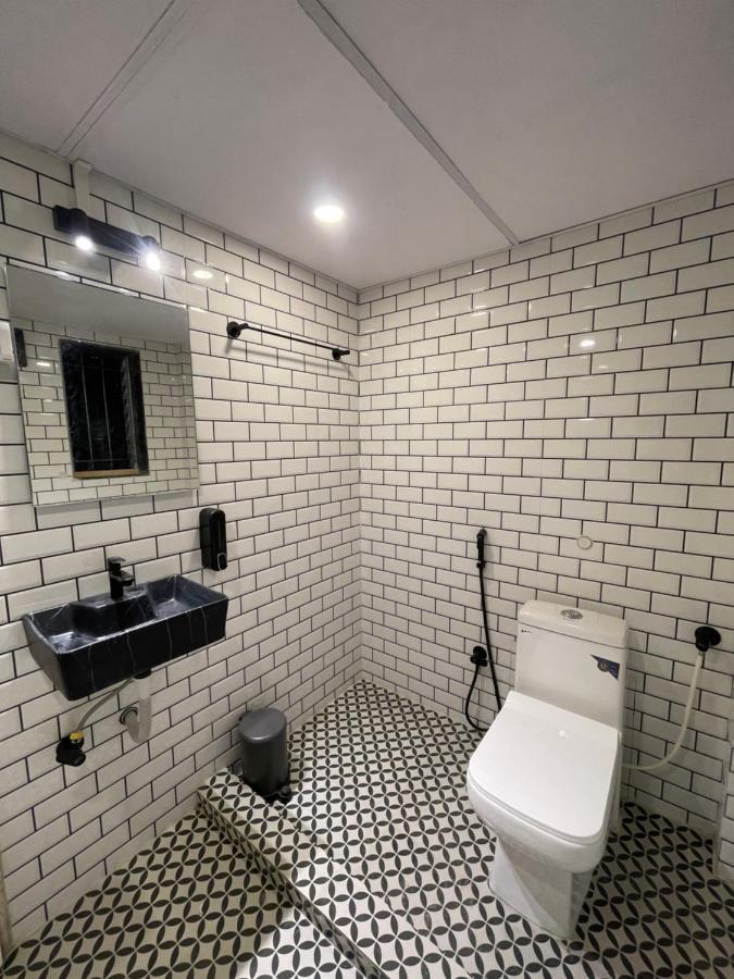 Locomo Express Hostel Mumbai