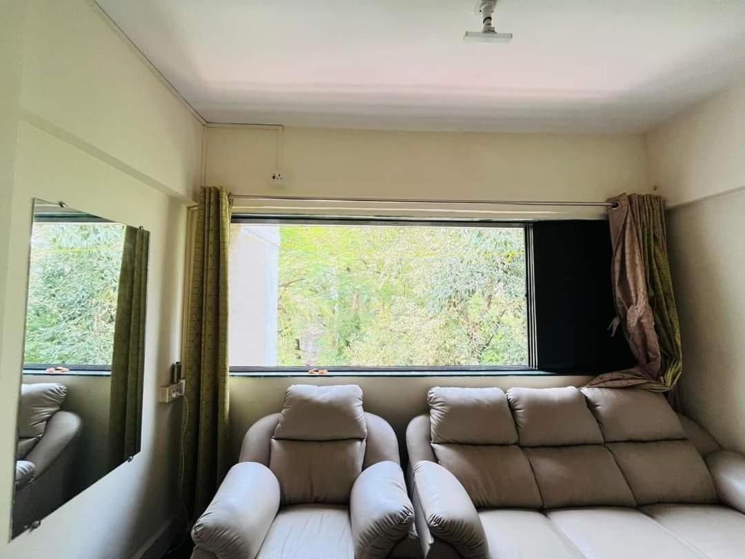 Khar West : Apple Apartment Mumbai