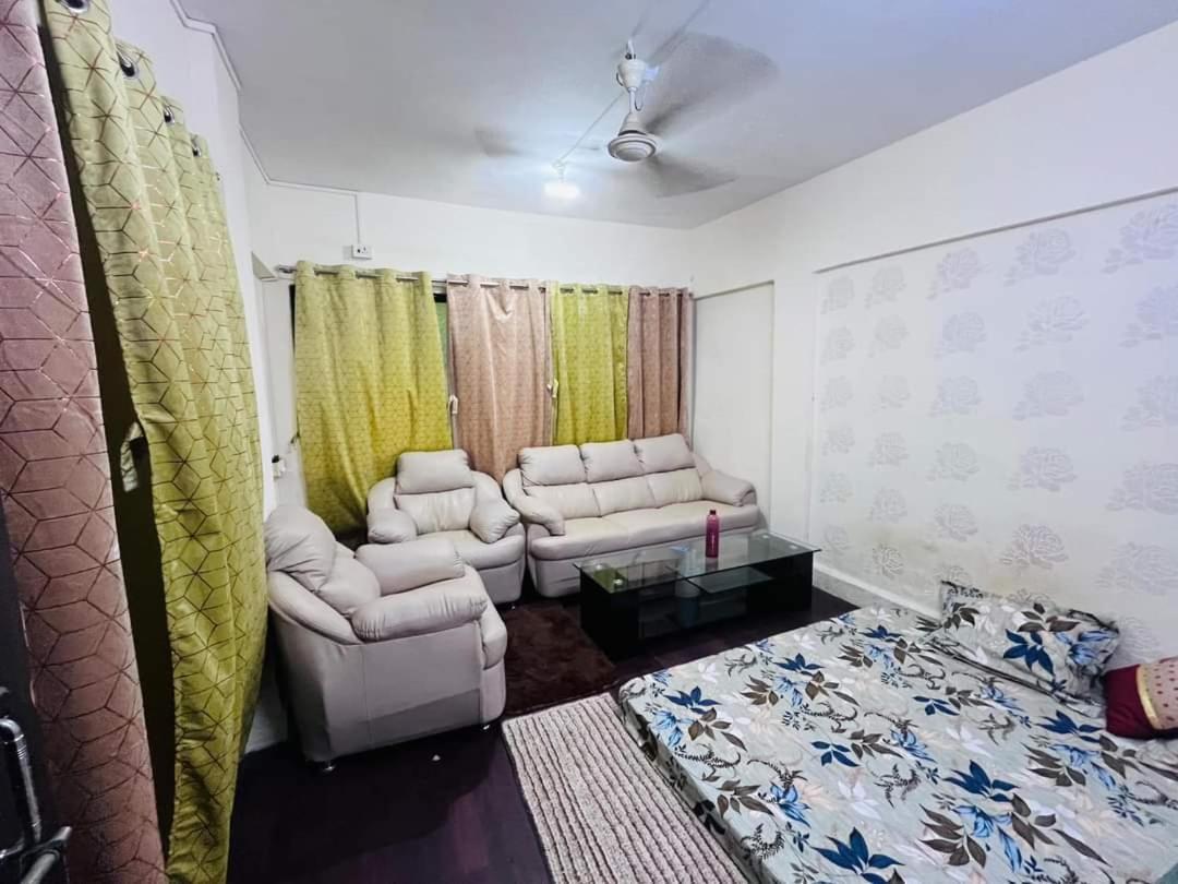Khar West : Apple Mumbai