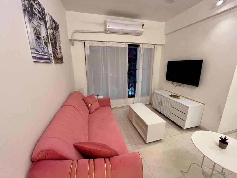 La Valentine 1 Bhk * Mumbai
