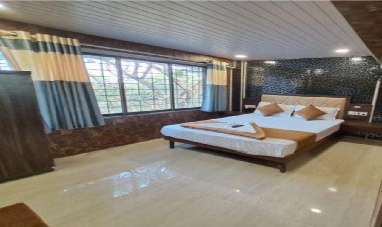 Hotel Fabexpress Ashirwad Residency
