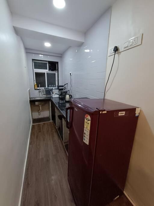 Apartment Private Studio In South Mumbai's Heart