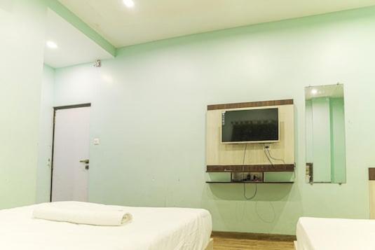 Guest house Royal Orbit In Mumbai