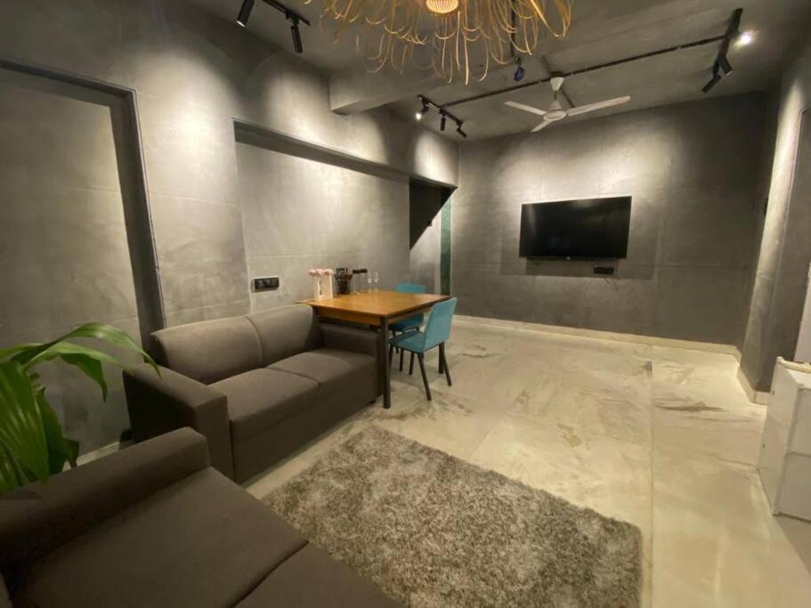Concrete Rainforest Apartment