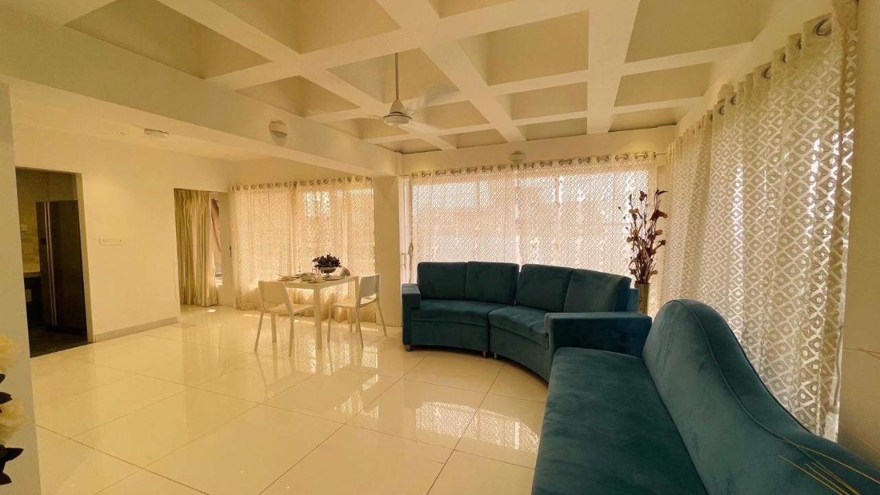 One Bedroom Apartment- Near Kokilaben Ambani Hospital, Andheri West Apartment Mumbai