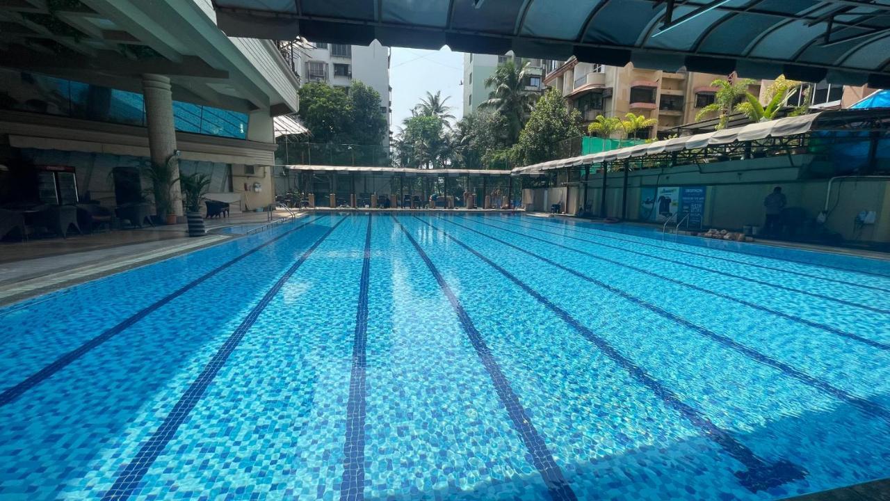 Apartment One Bedroom Apartment- Near Kokilaben Ambani Hospital, Andheri West *