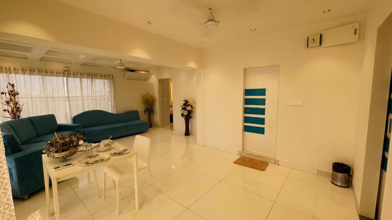 One Bedroom Apartment- Near Kokilaben Ambani Hospital, Andheri West * Mumbai