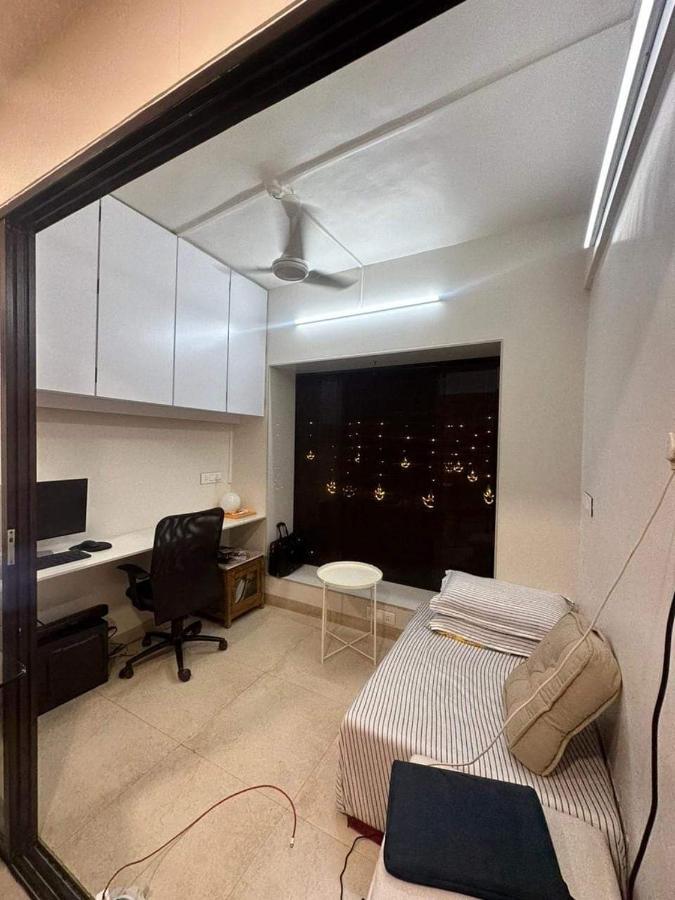Apartment Surya Kiran: Linking Road Bandra West 3bhk