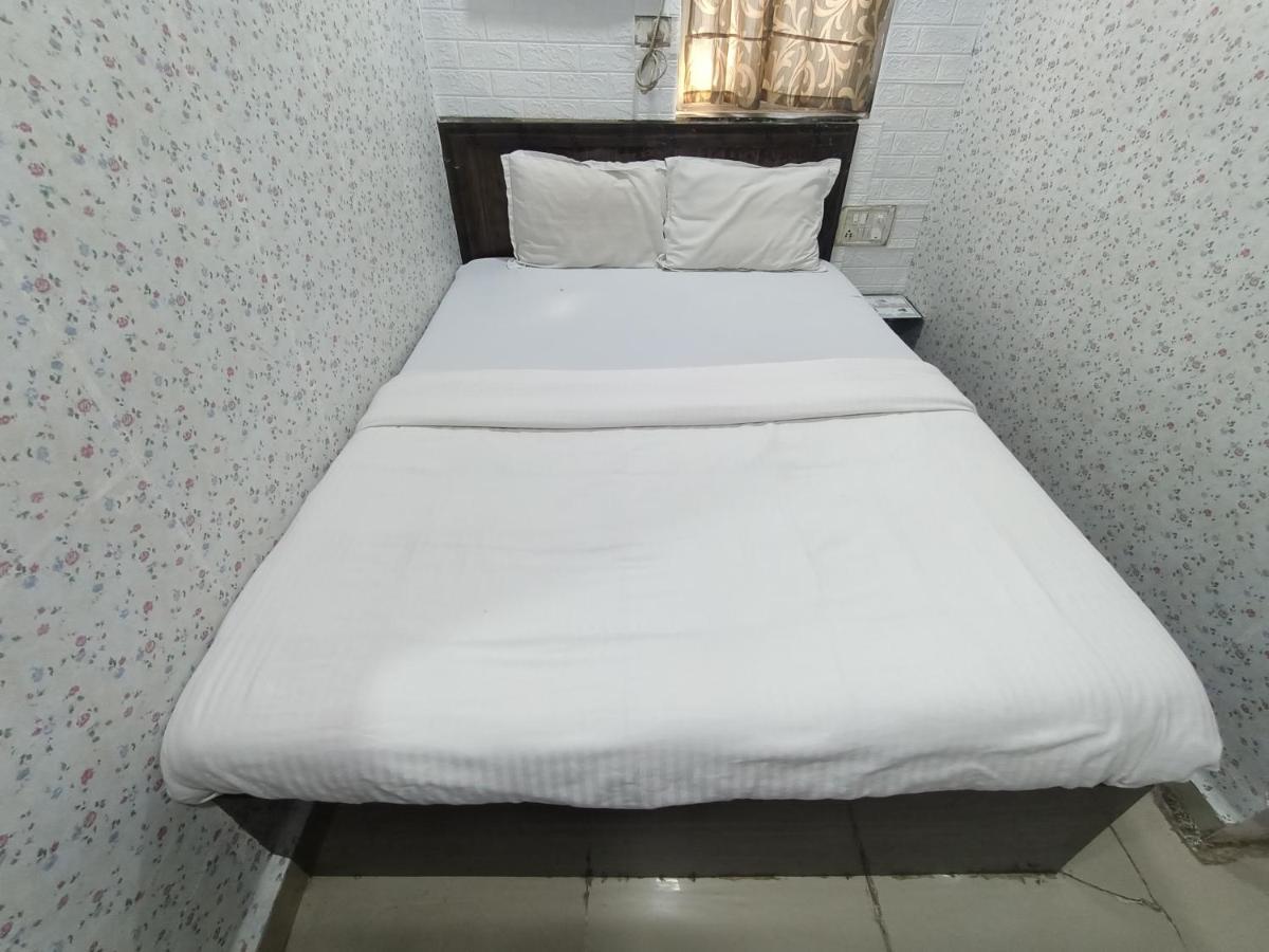 Ovo Residency Near Masjid Bunder Railway Station * Mumbai