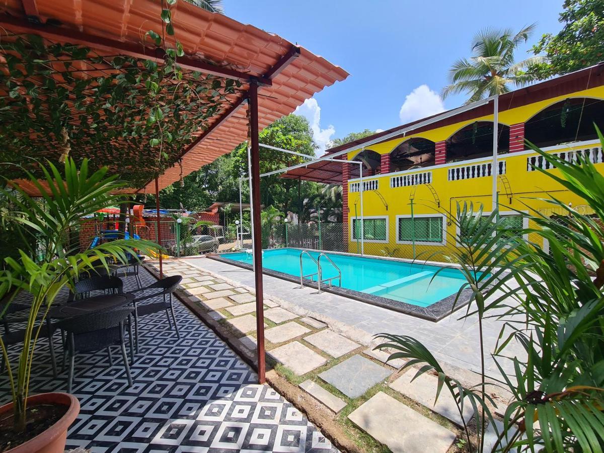 Hotel Palm Springs - Gorai *