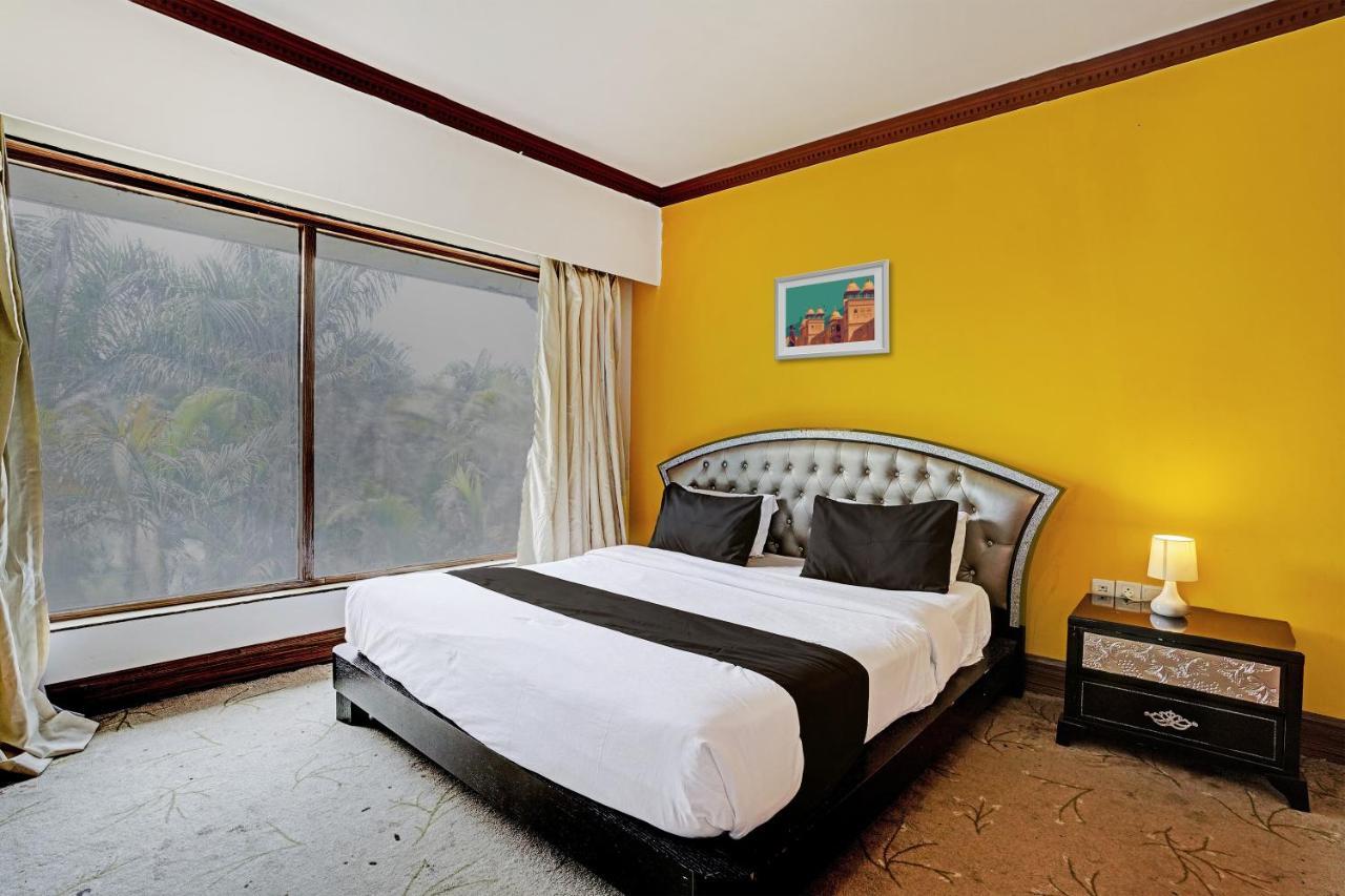 Hotel Townhouse Royal Palms - Lily