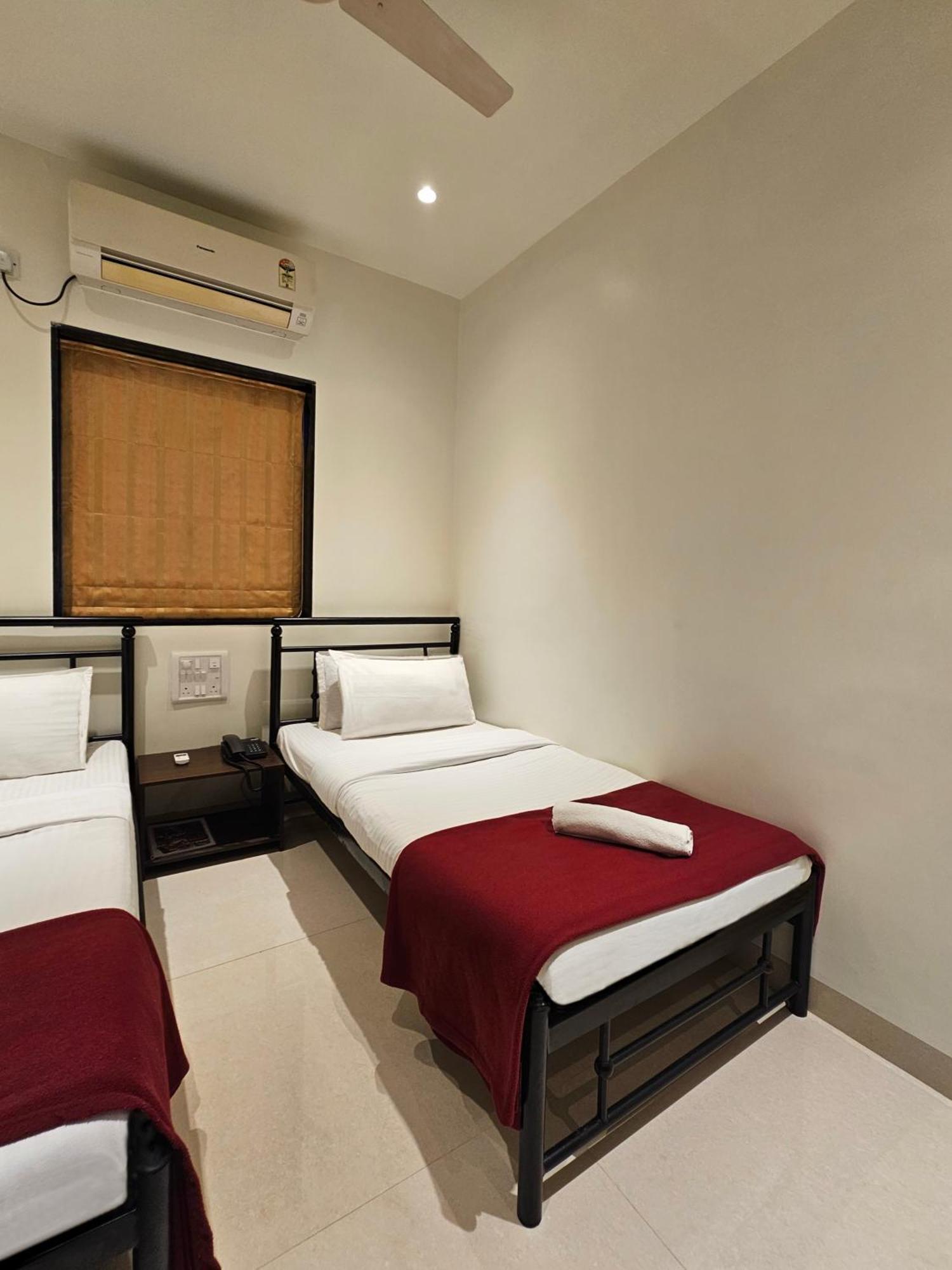 Hotel Kumkum 2*