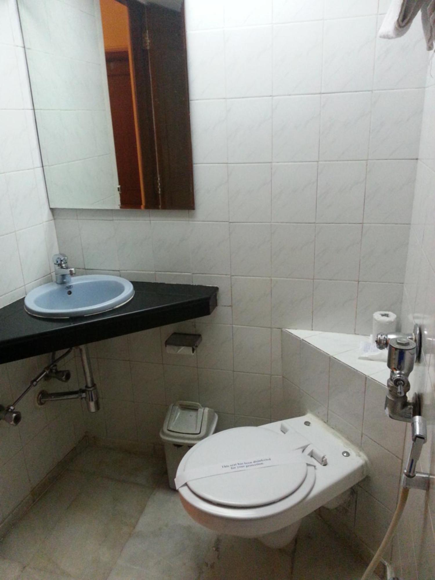 Ashray International, Sion - Near Bkc Hotel 2*