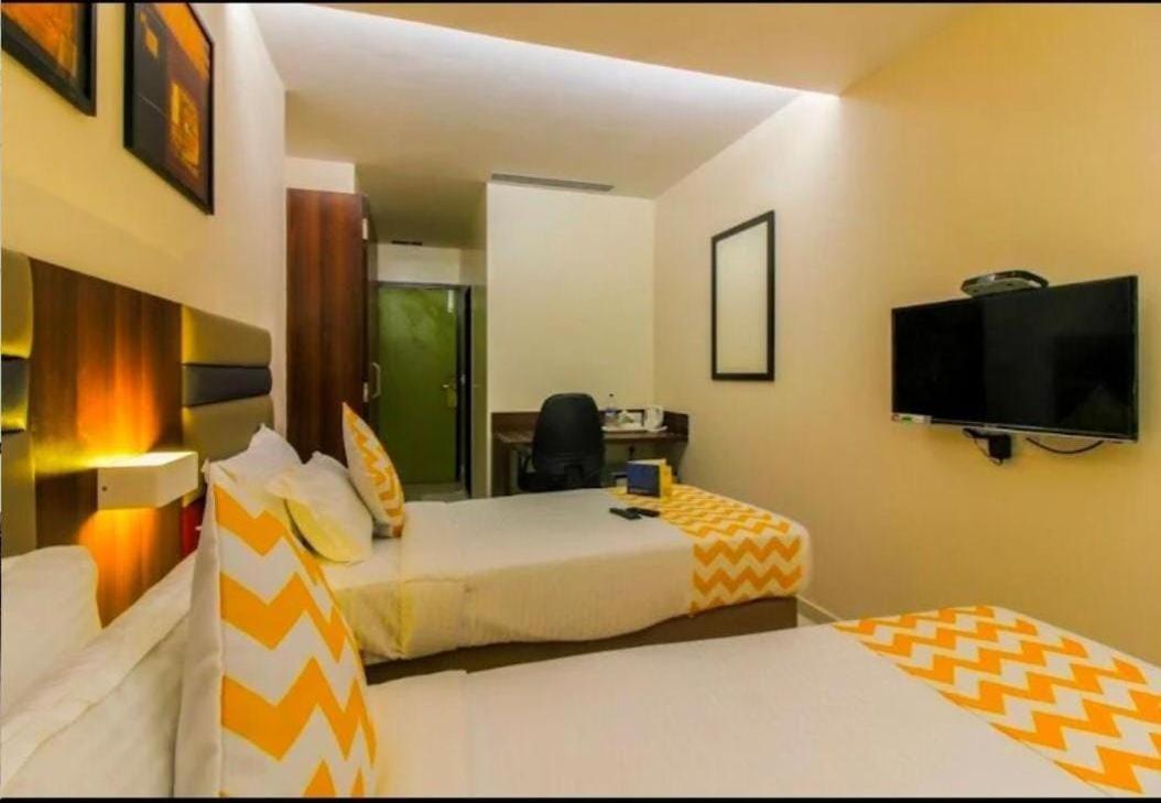 Hotel Regal International - Near International Airport Andheri East