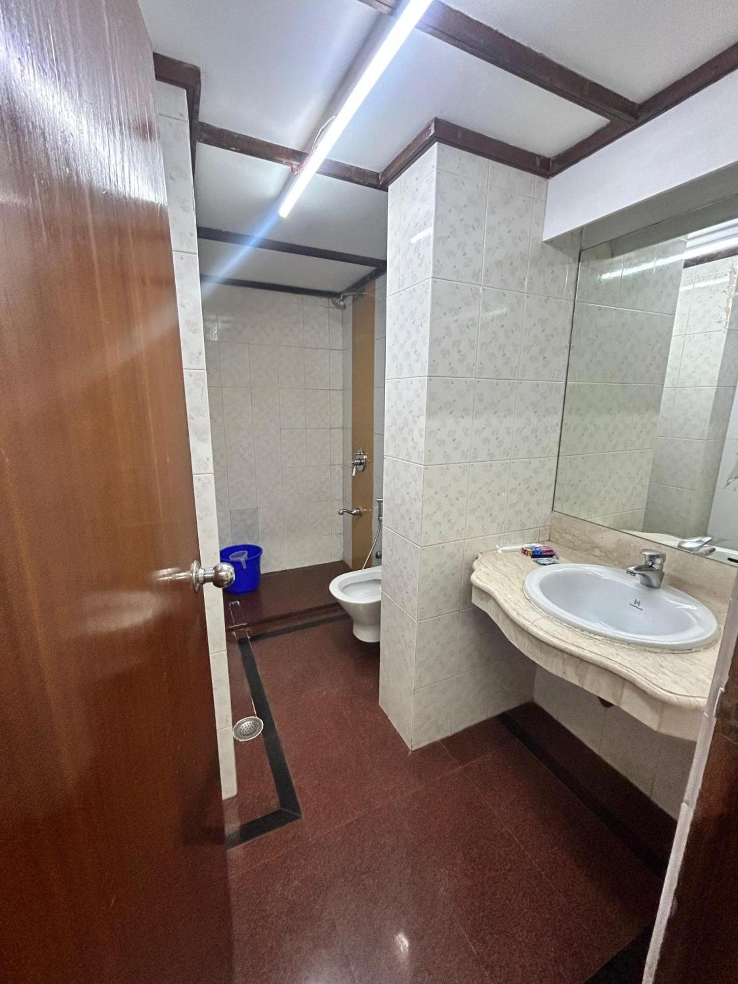 Royal Park Dockyard Hotel