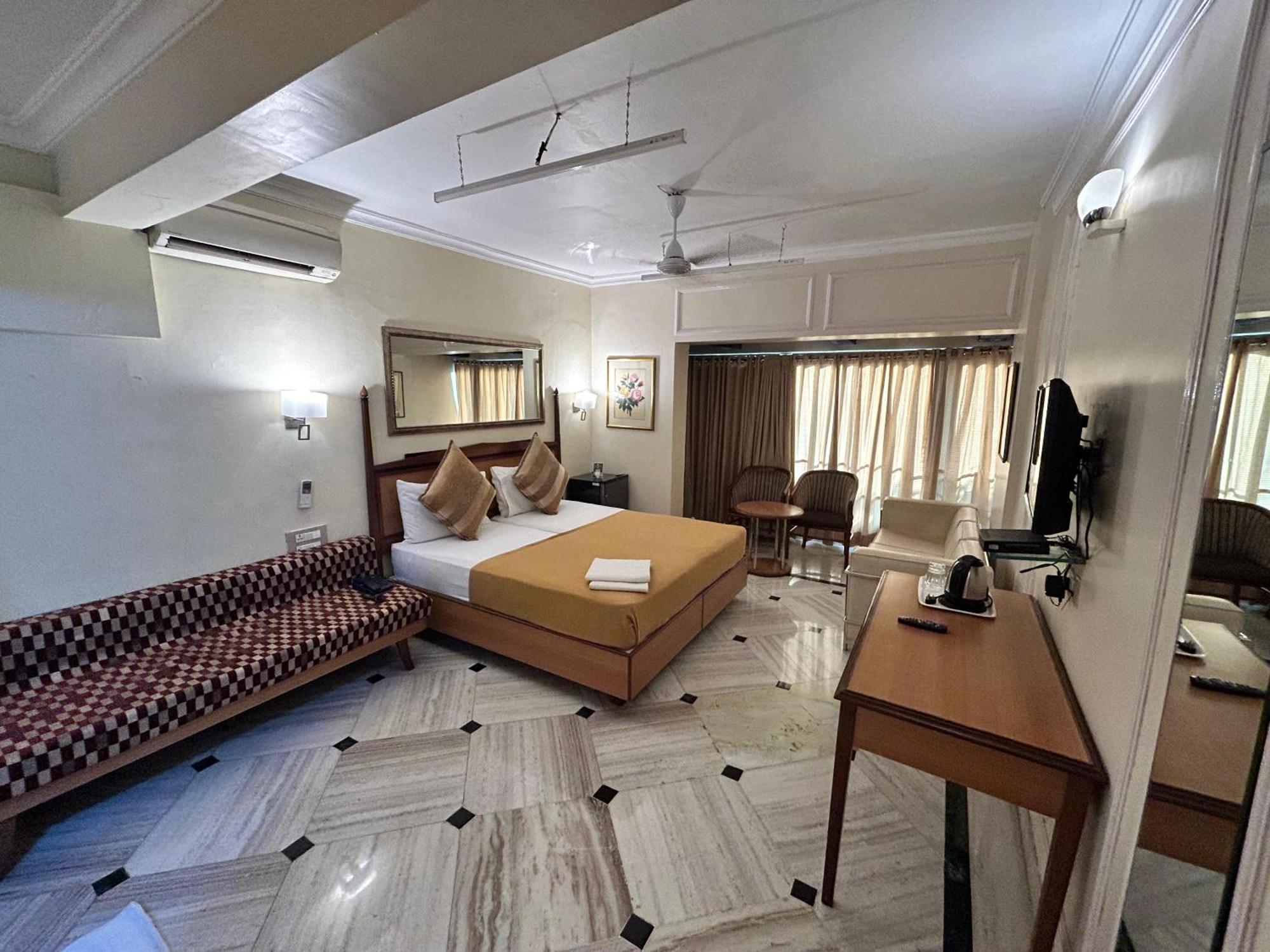 Hotel Royal Park Dockyard Mumbai