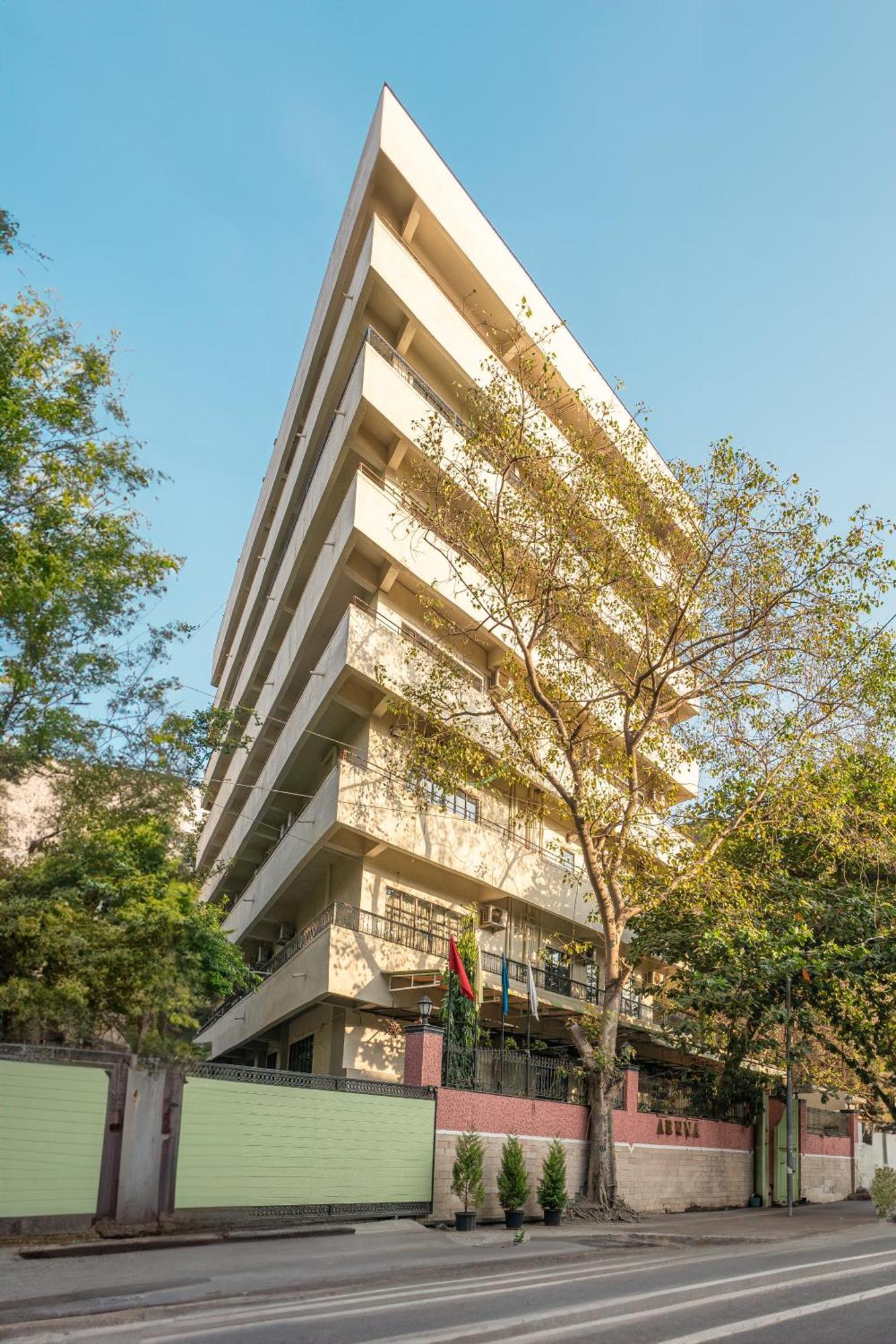 Arnna - Goregaon Hotel 4*
