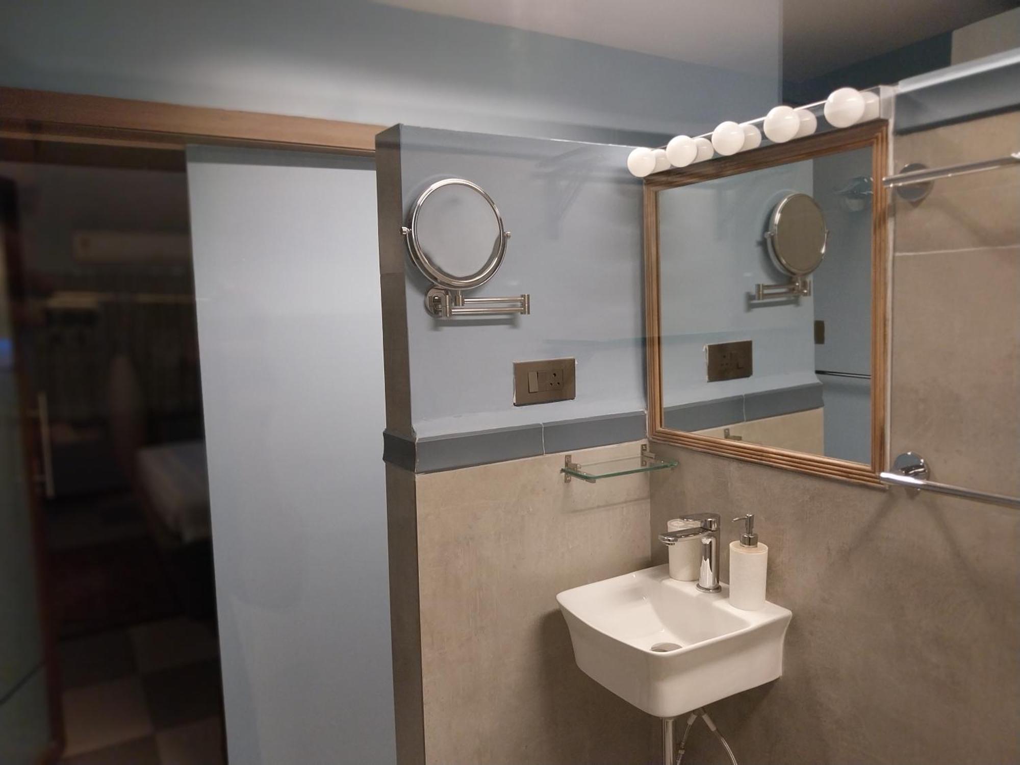 Nexstage Terraces, The Blue Lagoon Suite, Carter Road, Bandra West Apartment *