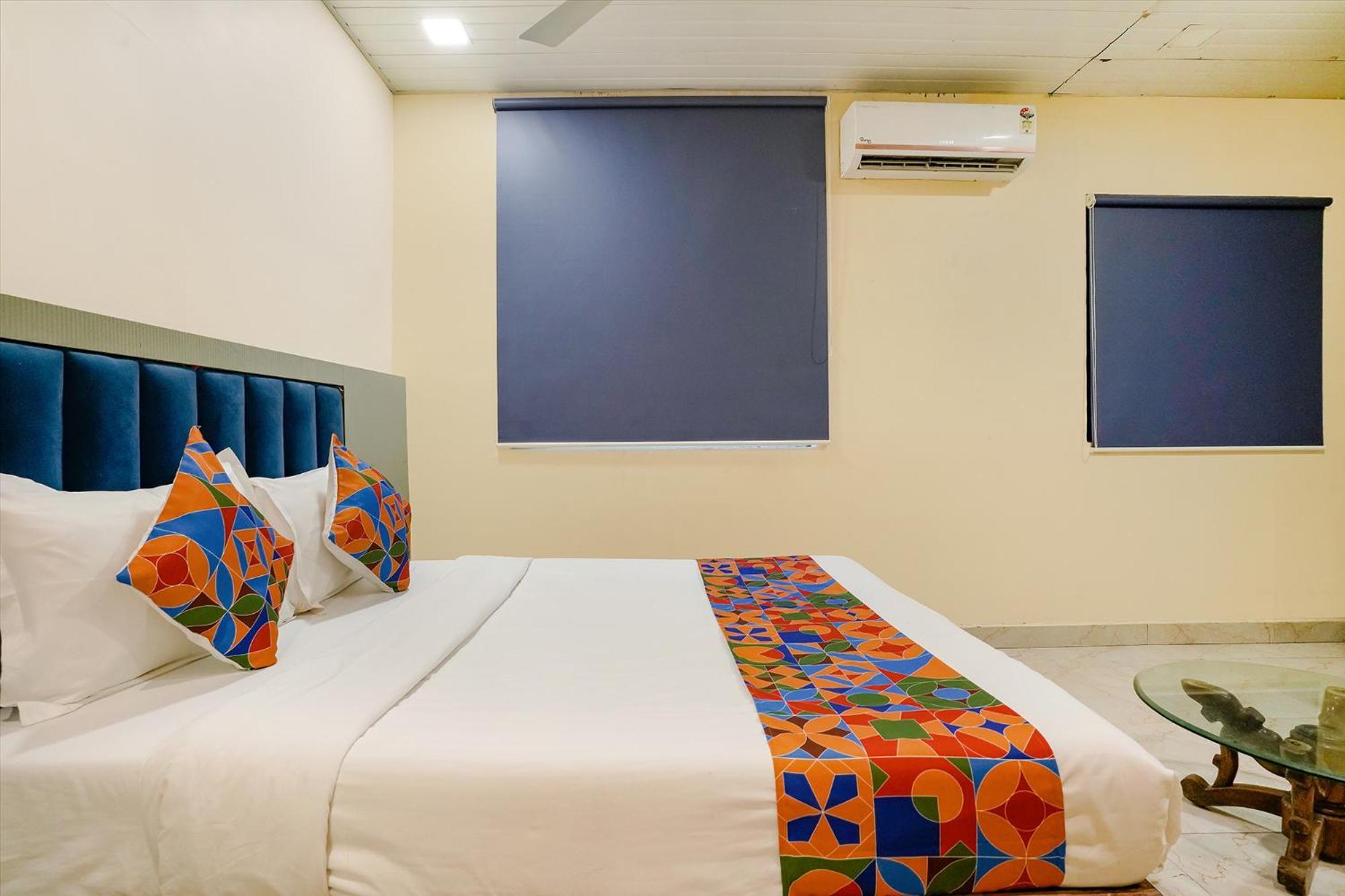 Hotel Fabexpress Earth Paradise 3*