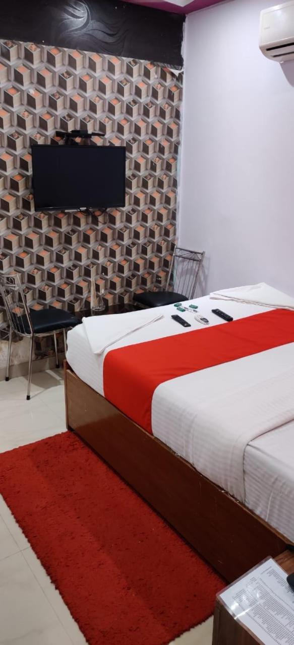 Guest house Wind Flower New Aadya International Near International Airport