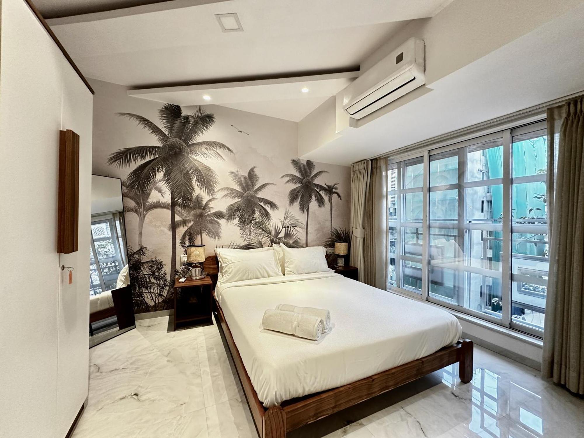 Apartment Luxury 2 Bhk Tropical With Workspace In Khar West *