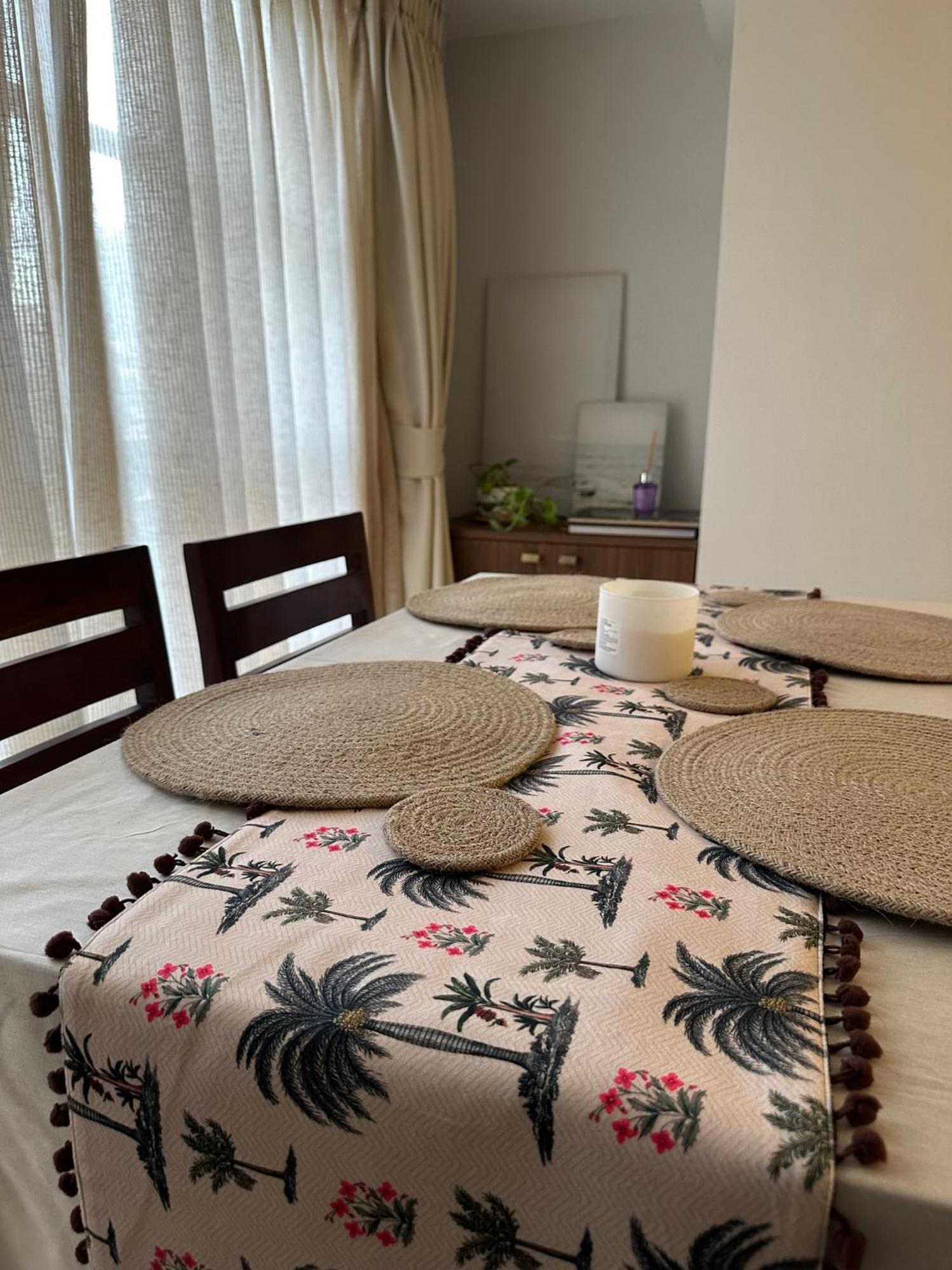 Apartment Luxury 2 Bhk Tropical With Workspace In Khar West Mumbai