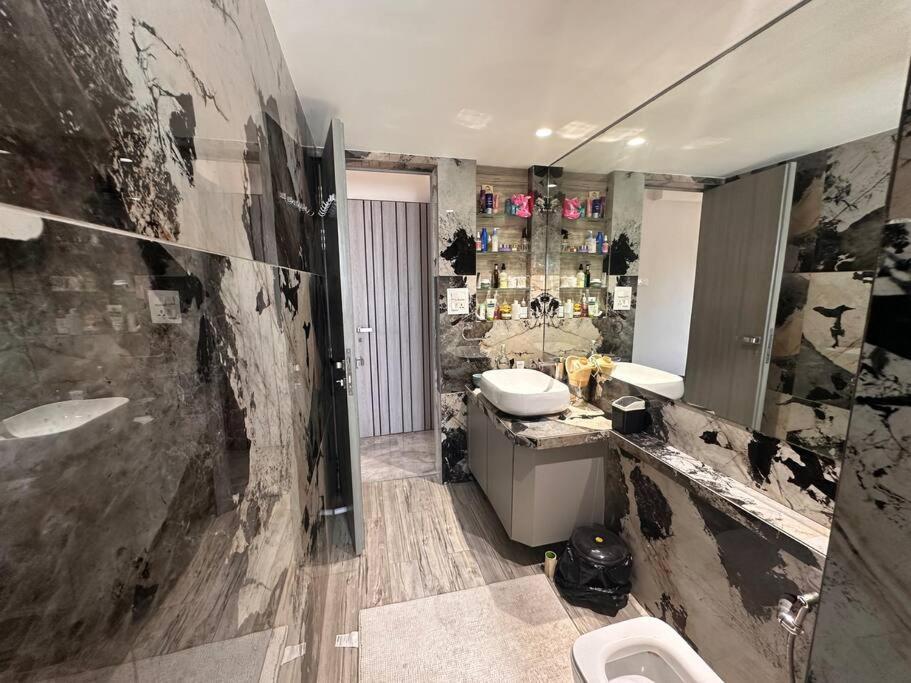 House Of Luxury 8 Apartment