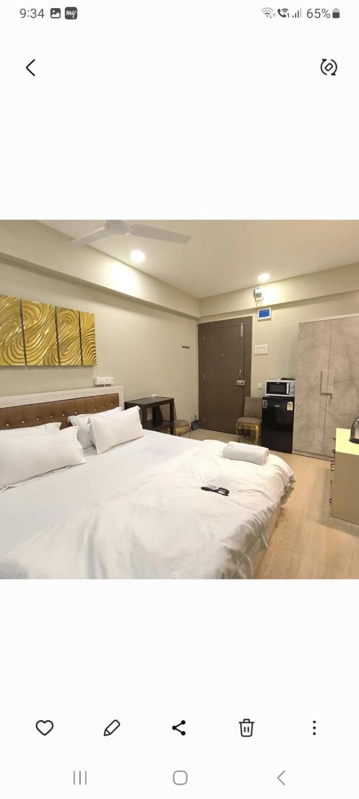 Apartment Breezy Homes
