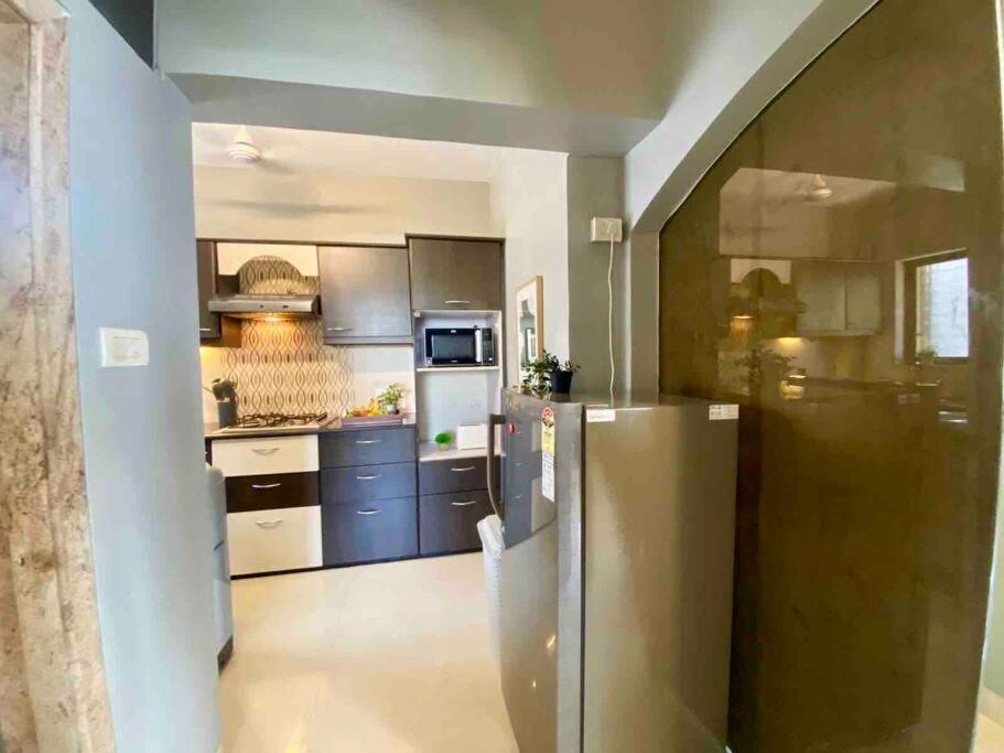 Apartamento Simon Lydia 5 - A Sunlit Charm In Bandra, Pali Village By Connekt Homes *