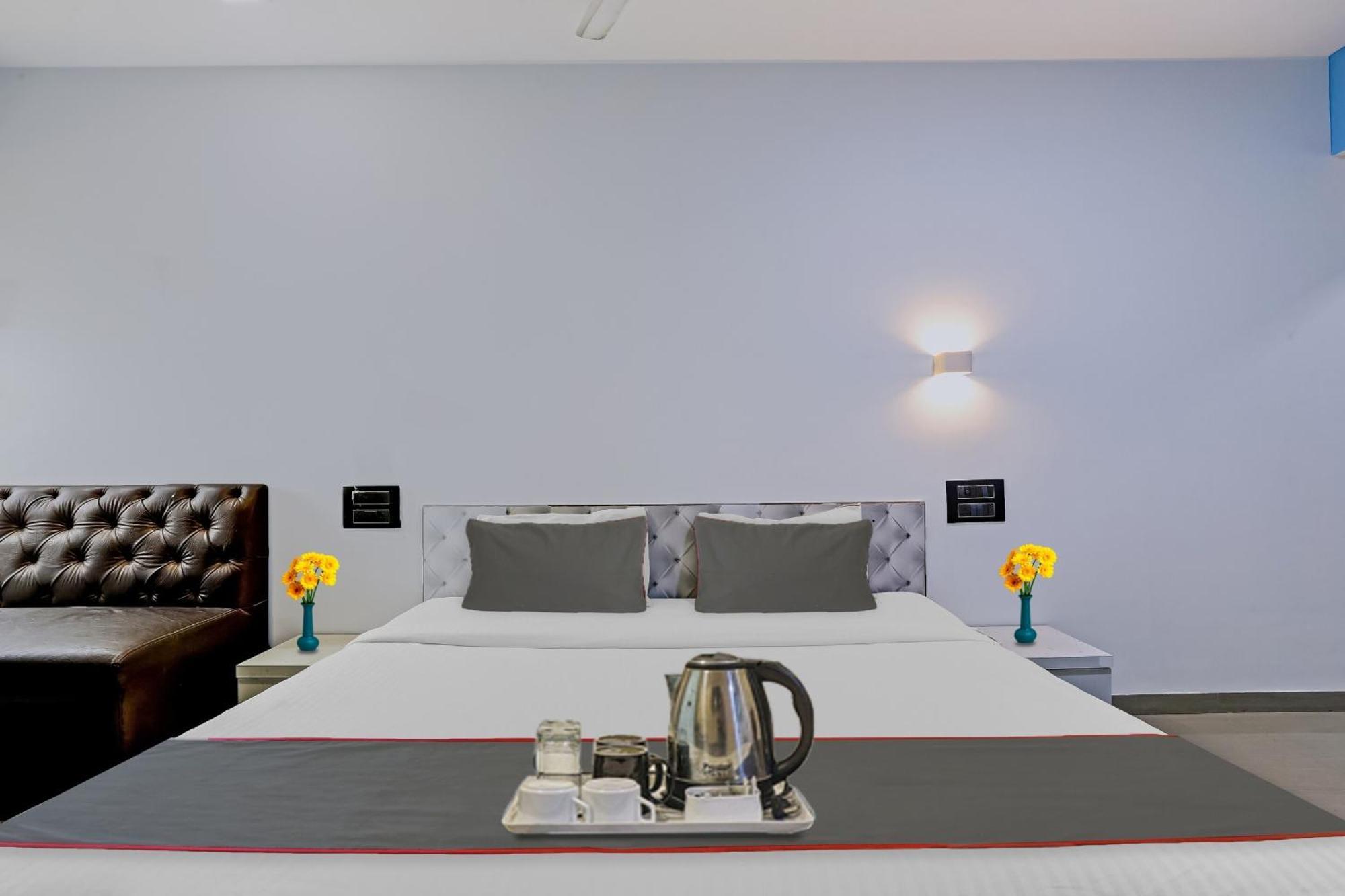 Oyo Salt House Hotel Mumbai