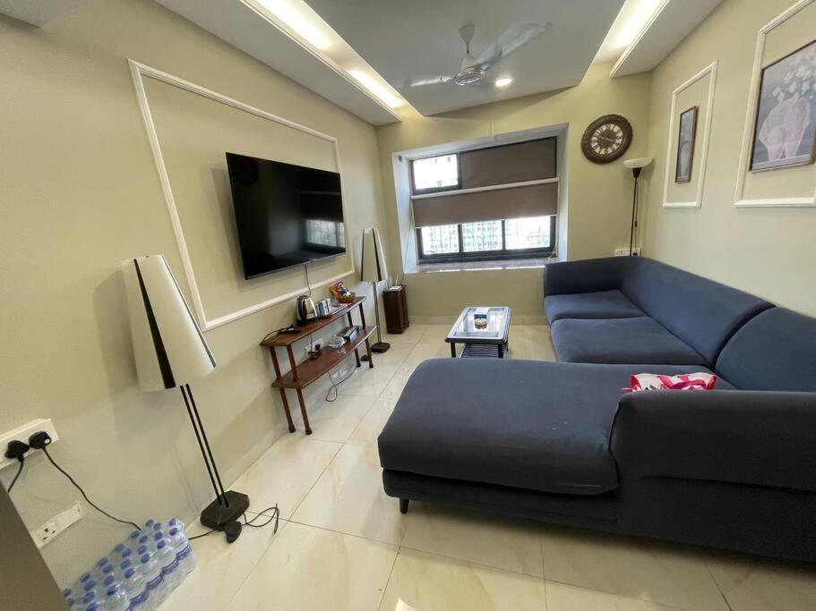 Bandra -1 Bhk - Close To Bkc Apartment