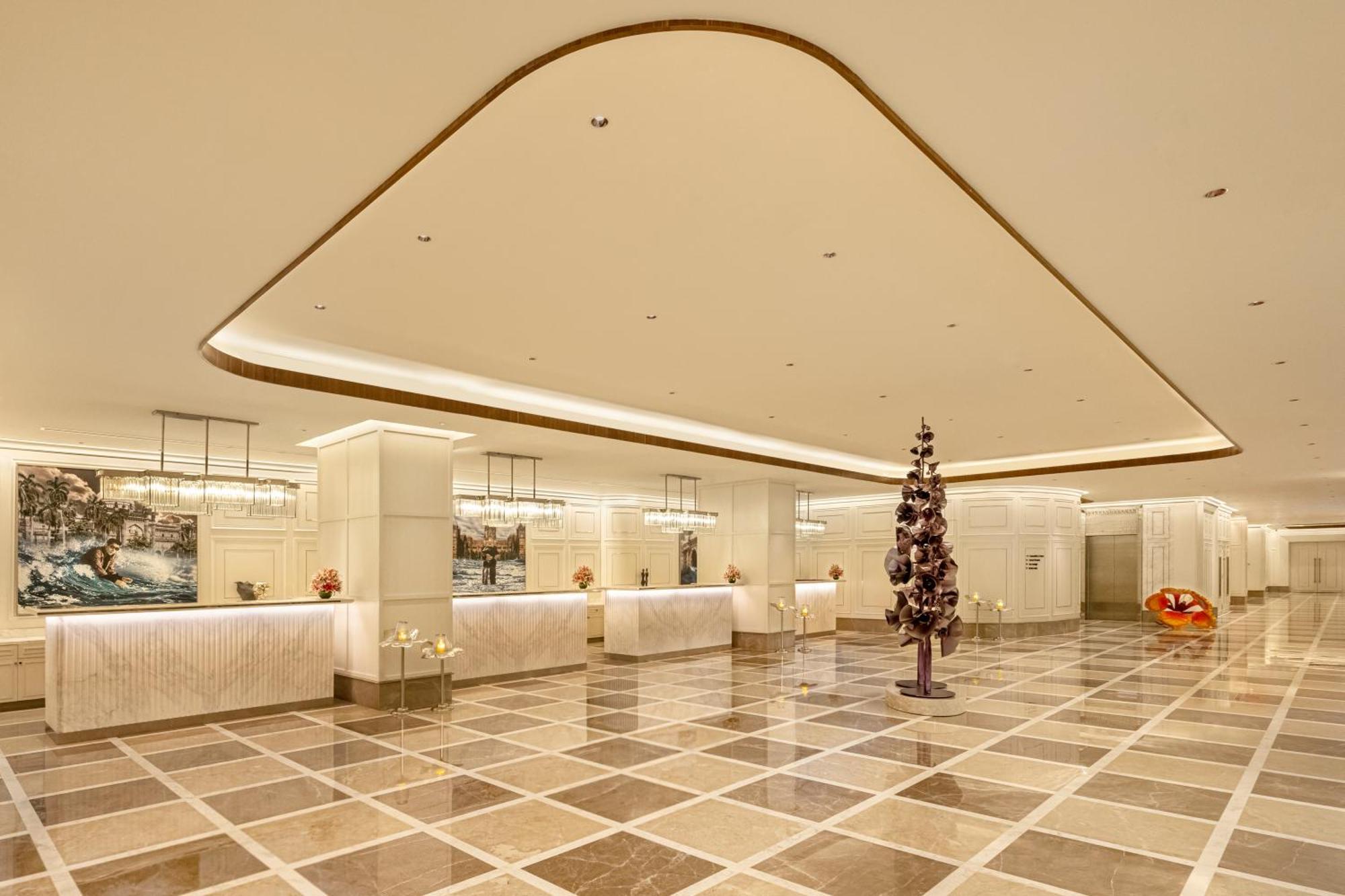 Aurika, International Airport 5*